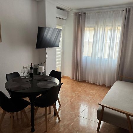 Almuden'S Green Apartment, High-Speed Free Wifi, 250M To Beach, The Center Of Torrevieja Ngoại thất bức ảnh