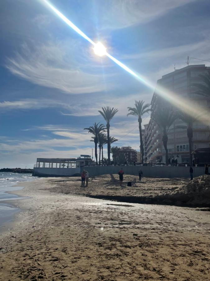 Almuden'S Green Apartment, High-Speed Free Wifi, 250M To Beach, The Center Of Torrevieja Ngoại thất bức ảnh